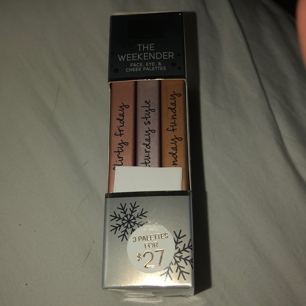 Laura Geller weekender makeup set. New